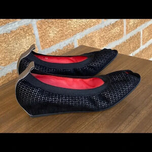 Pas de rouge wedge shoes size 7.5